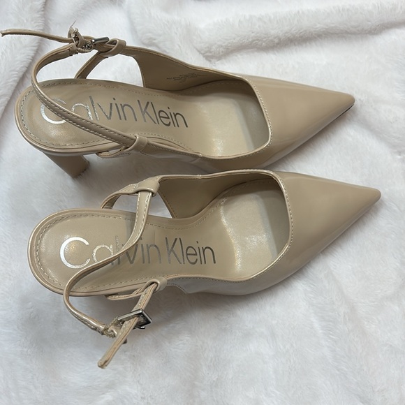 Heels - Picture 6 of 7